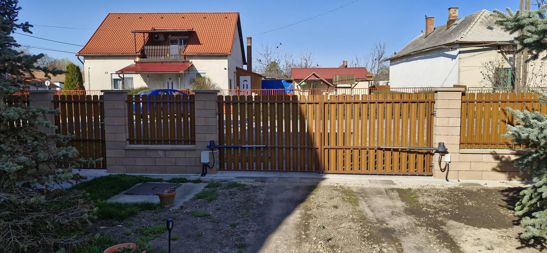 Aranytölgy 2 oldalas Kerítésléc - íves