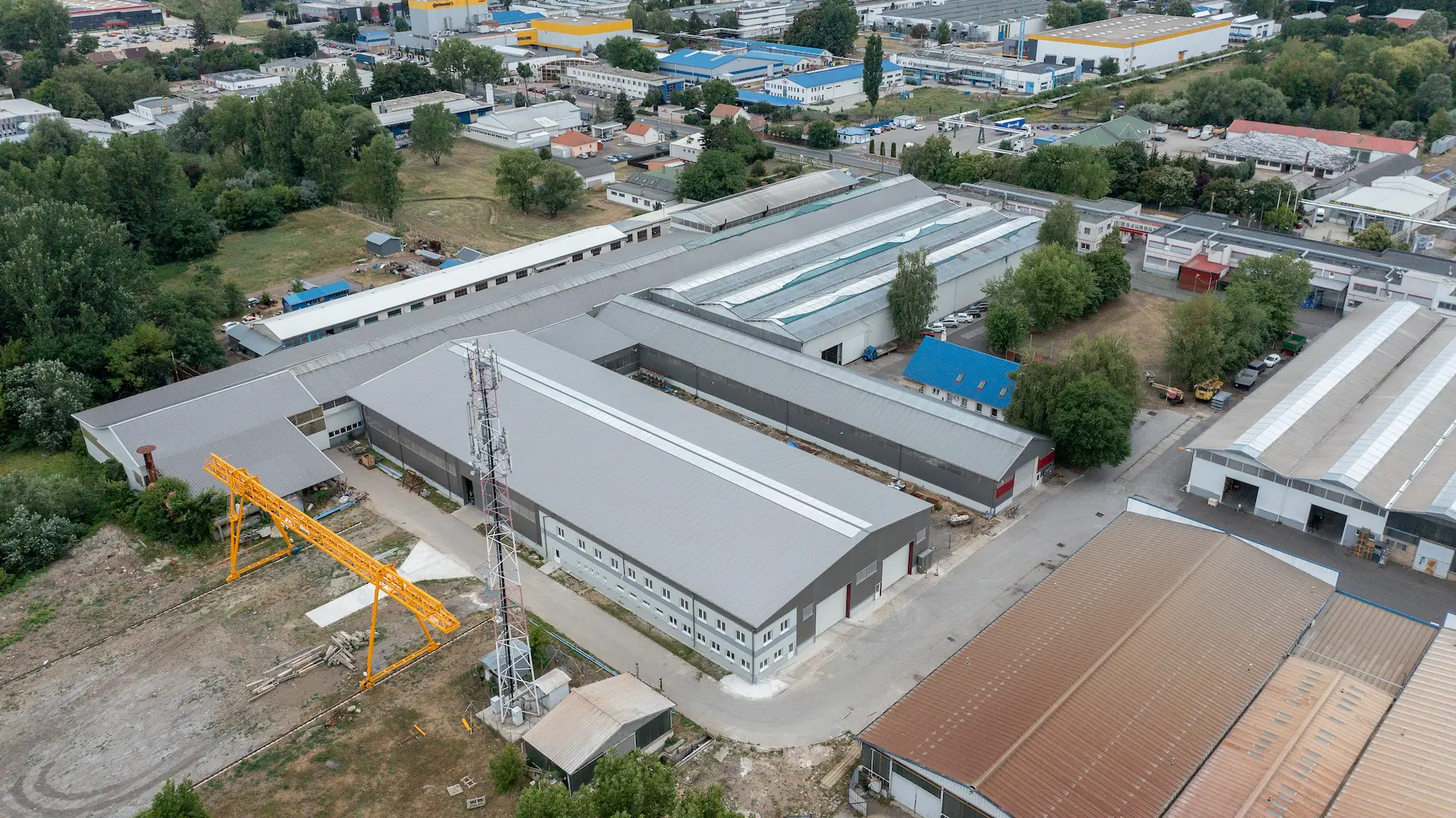 Nyíregyháza telephely trapézlemez gyártó csarnok drón fotó